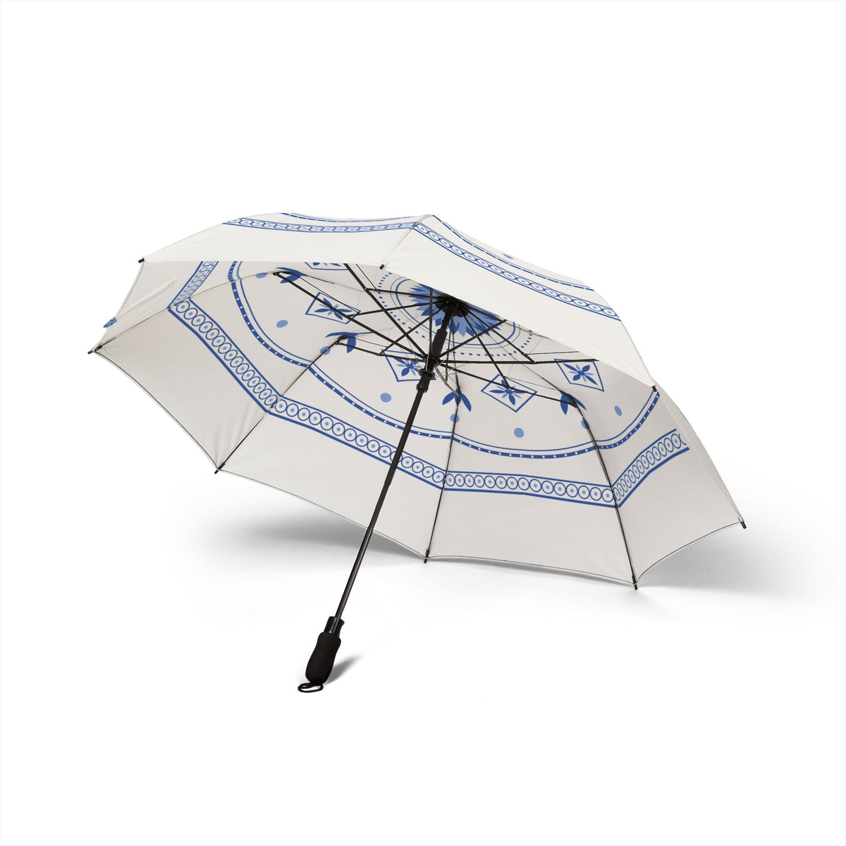 The Orange-Nassau Delft blue umbrella, underside with eight ribs